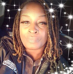 Meet your Posher, Cassandra